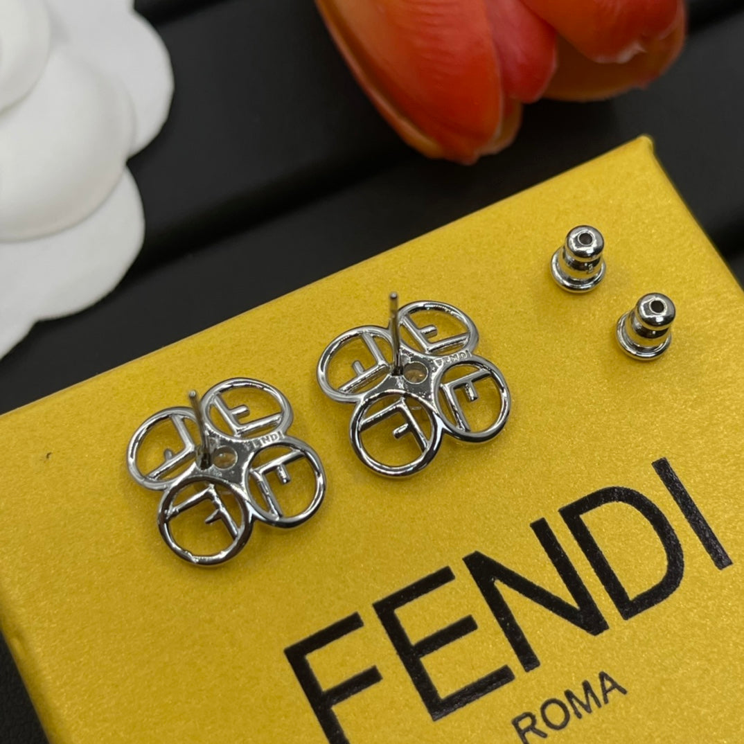 X1Z94F642E Popular  Earrings