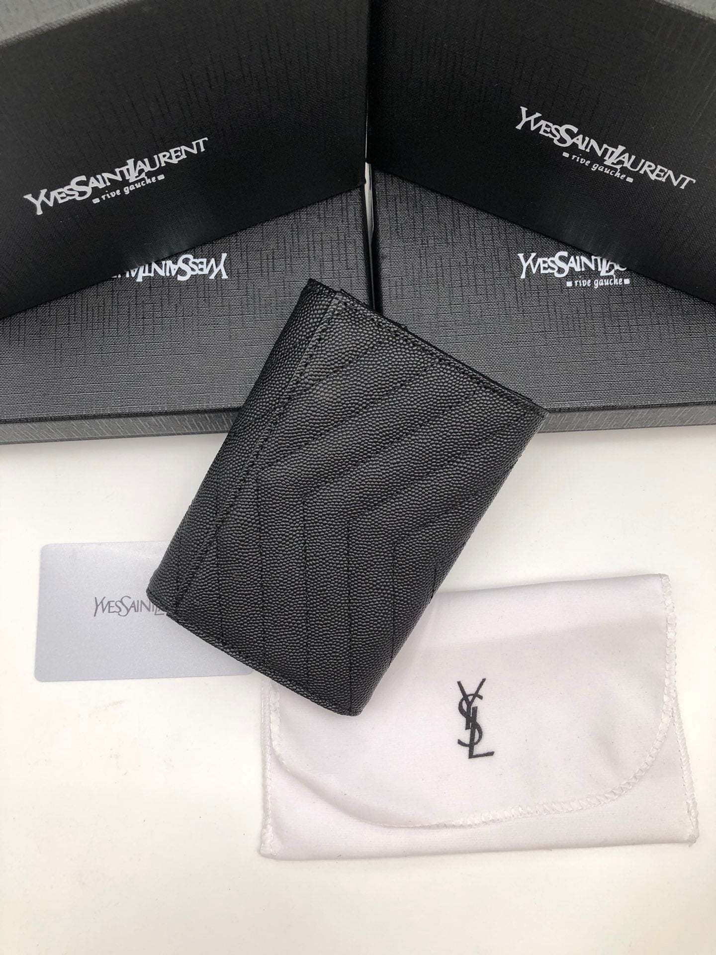 B1P36SL13 Popular card holder