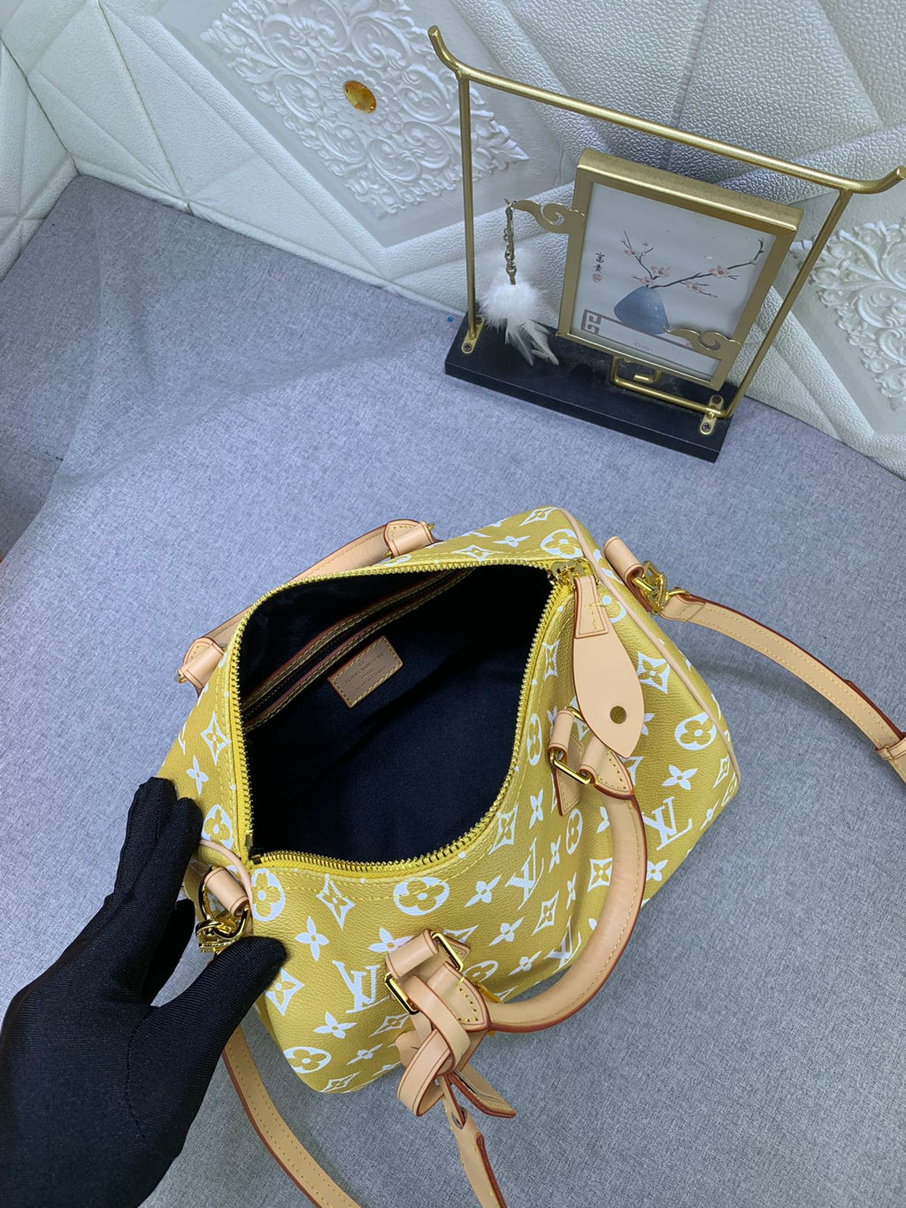 B12X44E268 Popular  leather bag 