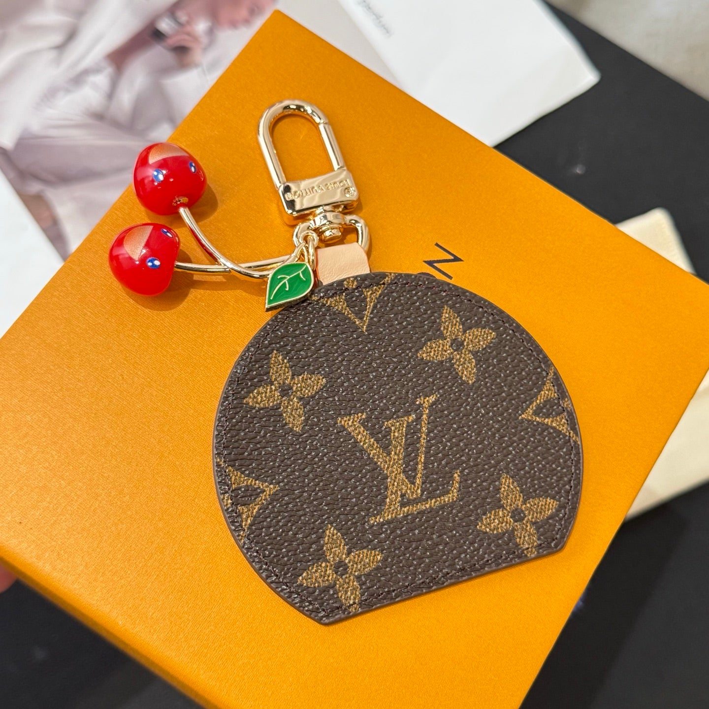 A1Q95E32 Popular bag 's charms accessories