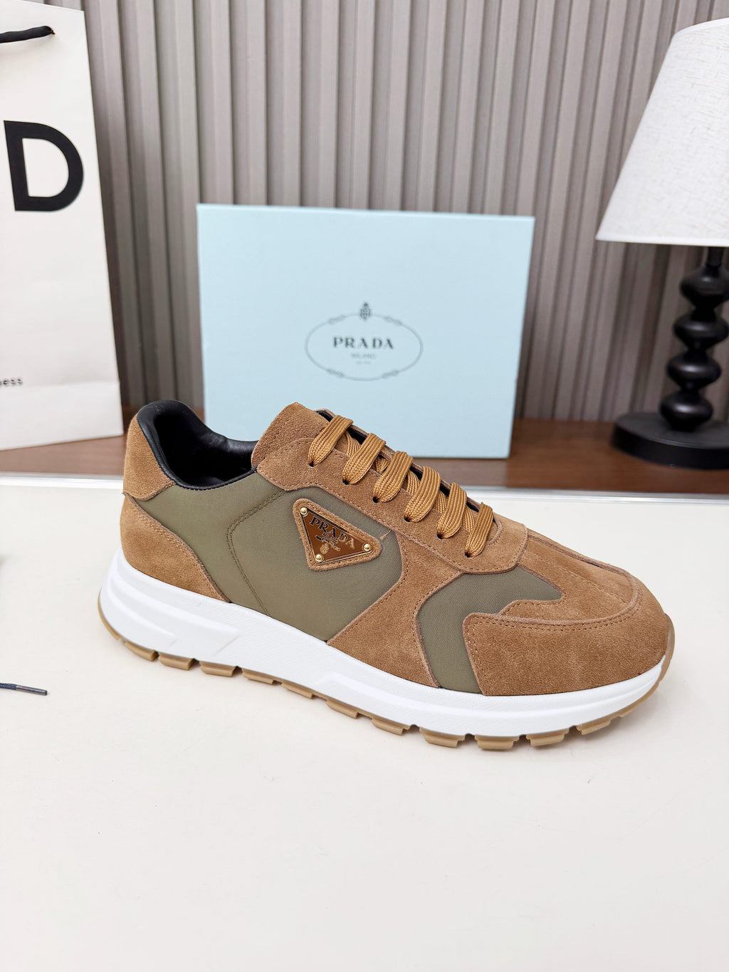 Z2P36P61 Popular high-quality leather Shoes
