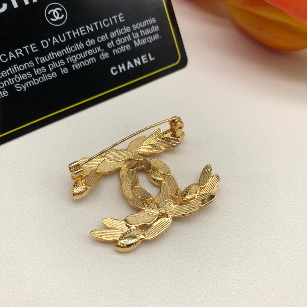 X1Z94C876   Popular Brooch
