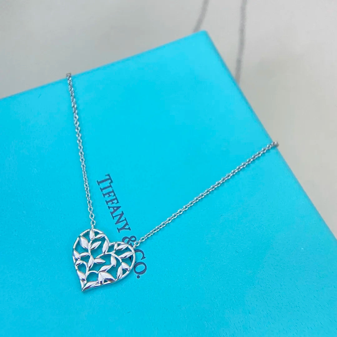 X1Q85T161X Popular Necklace