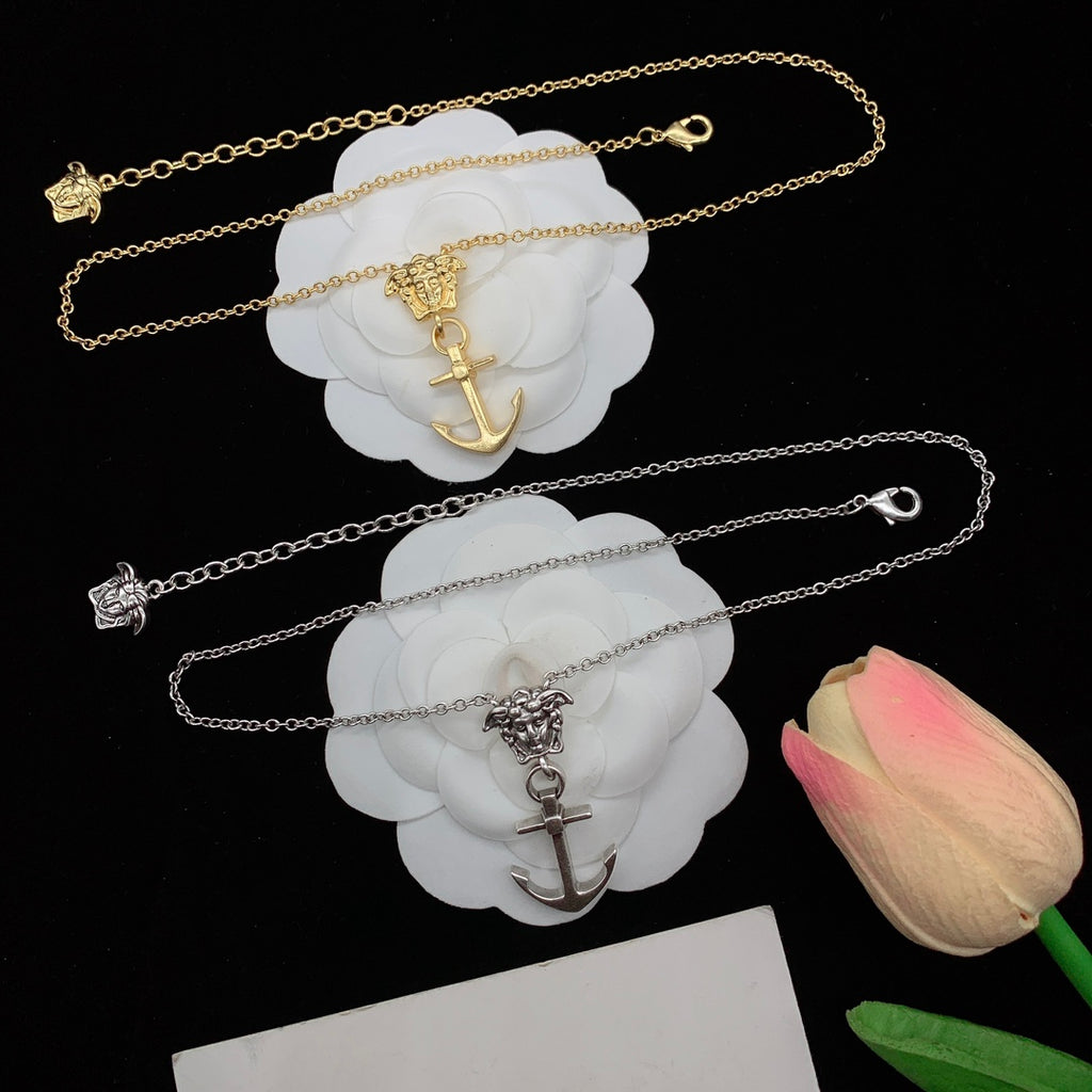 X1Q85V369X Popular Necklaces