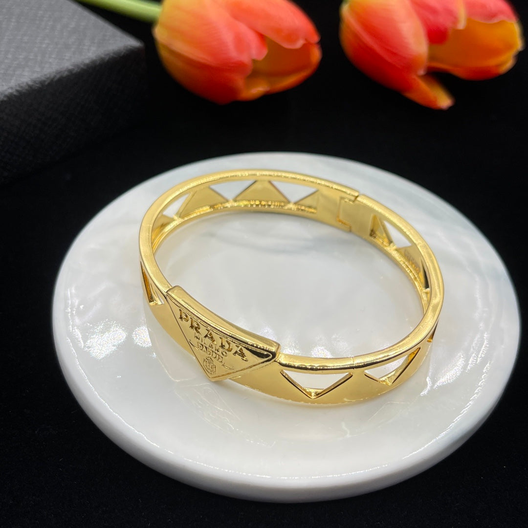 X1Y83PD72K  Popular Bracelets