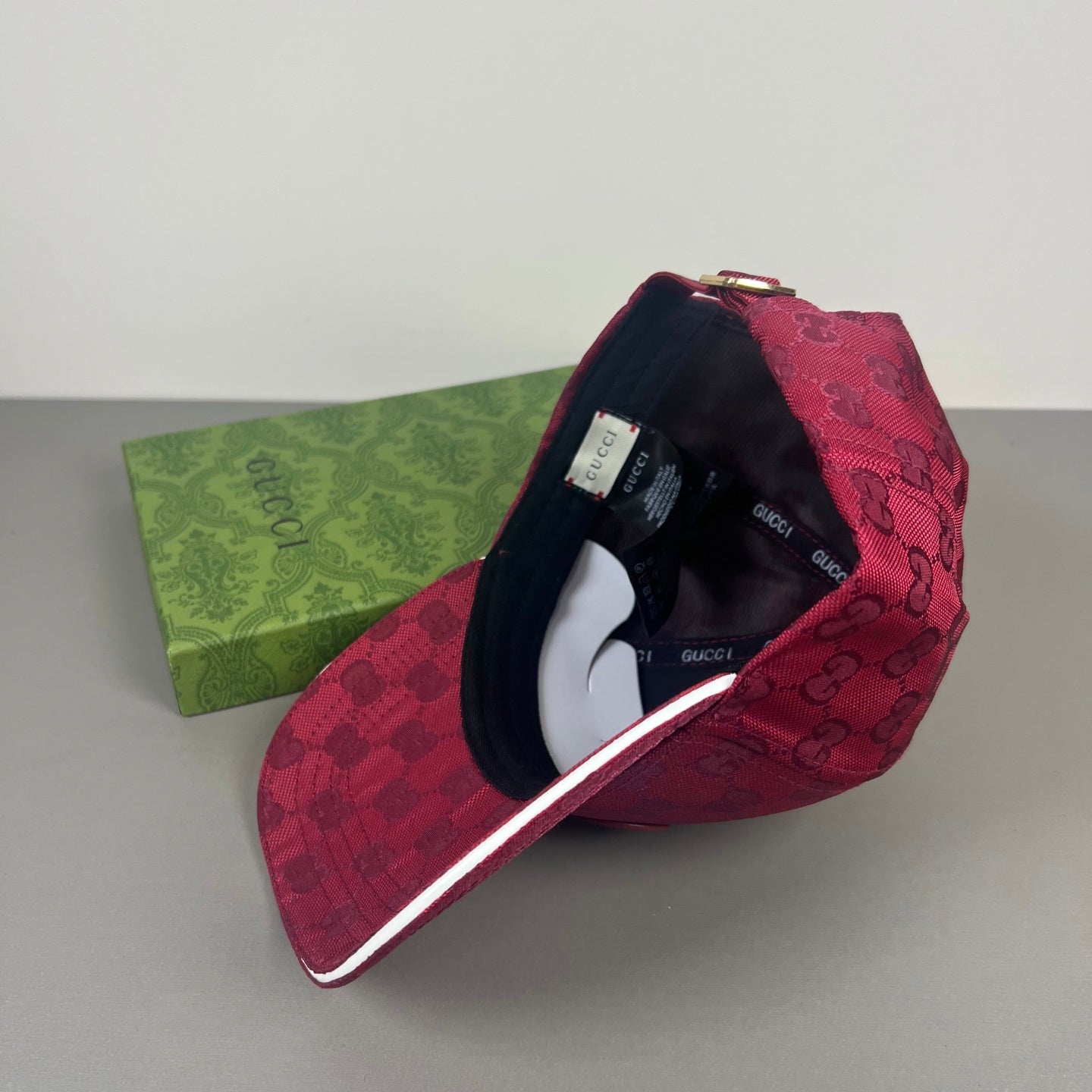 M1R76B17 Popular hats