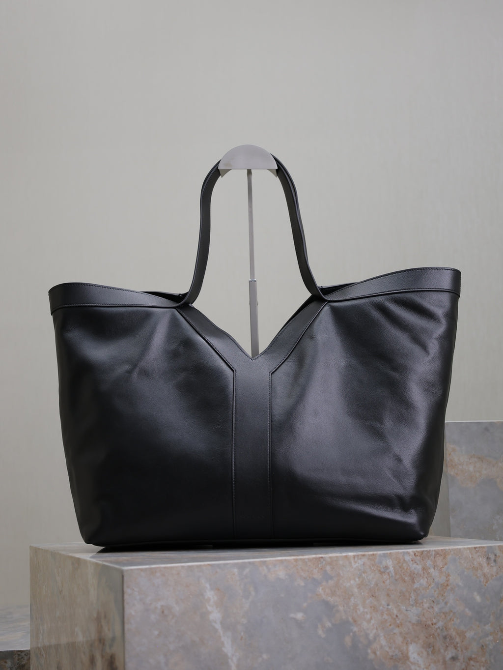 B1X124SL85 Popular   leather bag