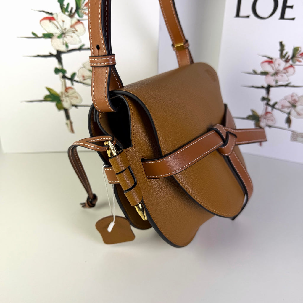 B1R76A27 Popular  leather bag