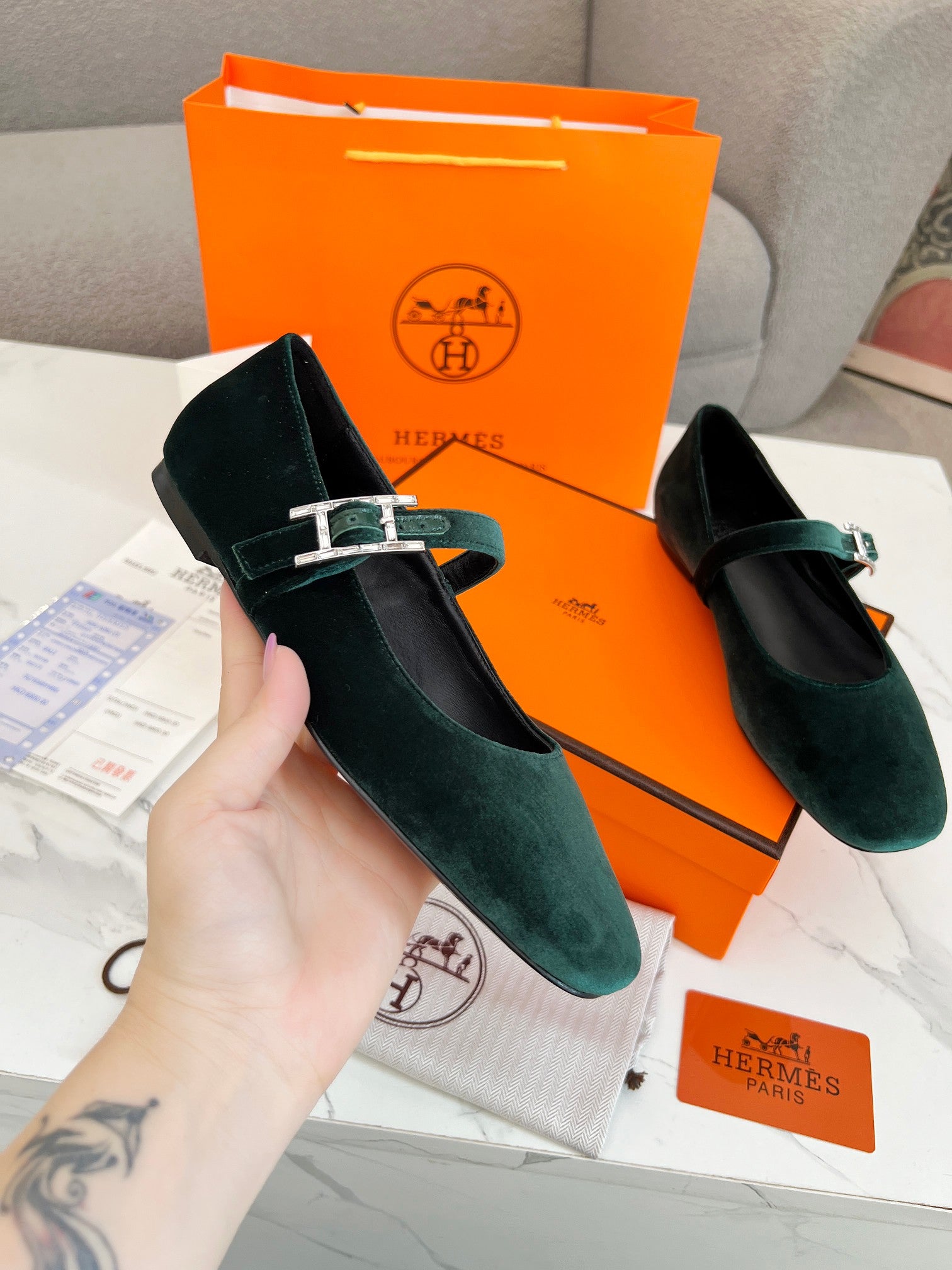 Z2Z85H49  Popular leather Shoes