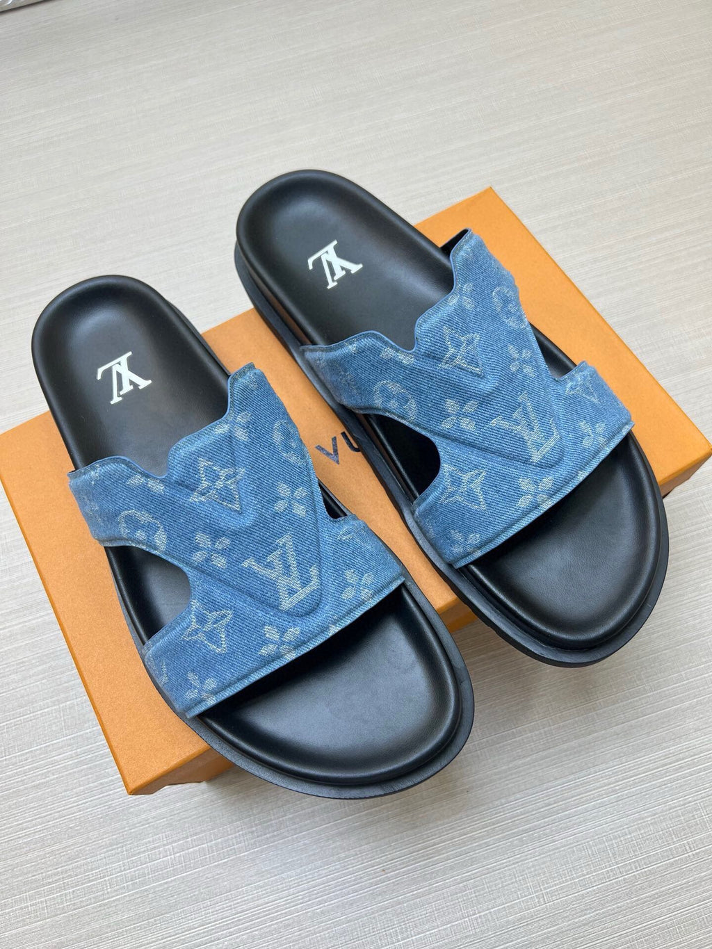 Z5LE226 Popular Slippers