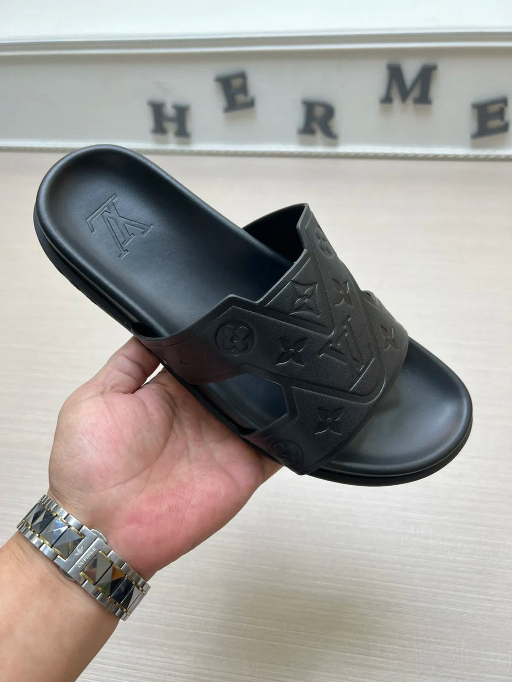 Z5ZE66 Popular slippers