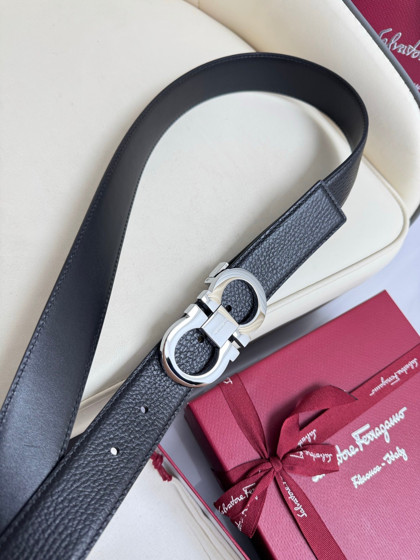 P1Q115A56 Popular High quality belt With full package