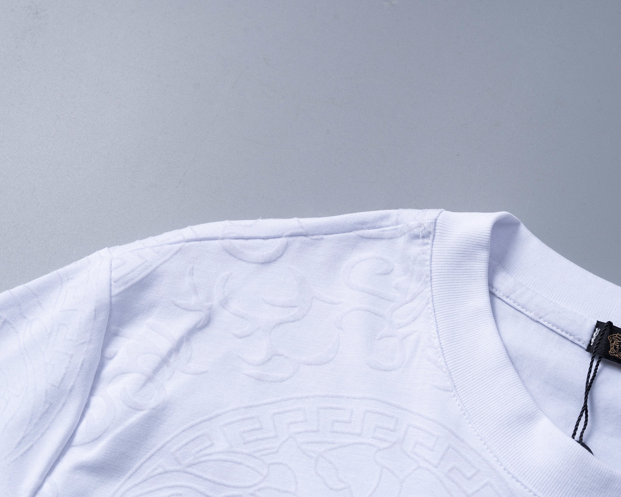 U1W35V114  Popular shirt and shorts set