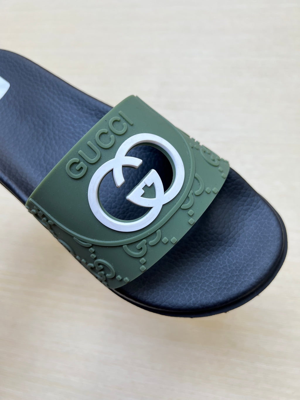 Z5X76B6  Popular slippers