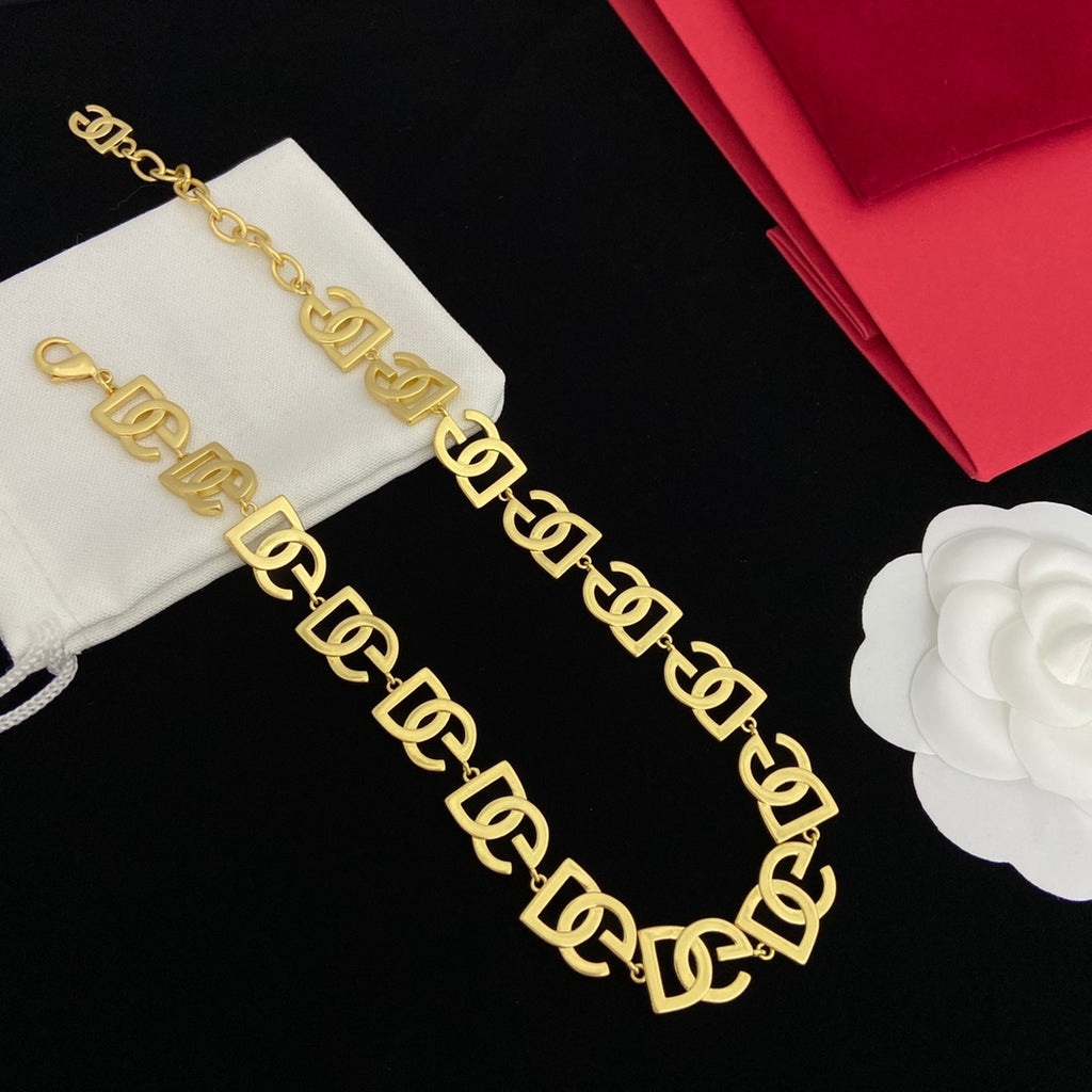 X1N63A137X  Popular  necklace earrings
