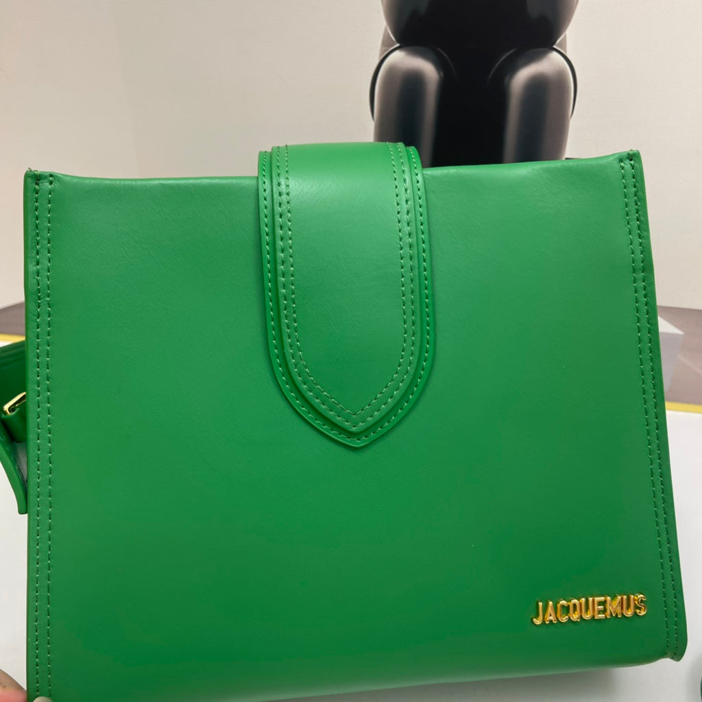 B1P36A33 Popular leather bag