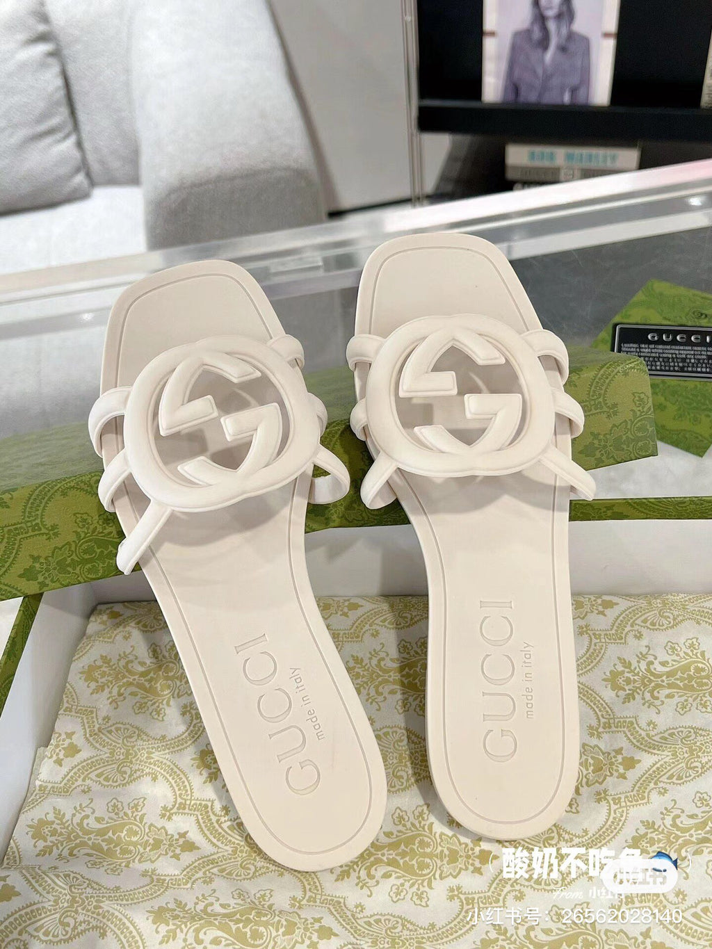 Z1P54B172 Popular Slippers