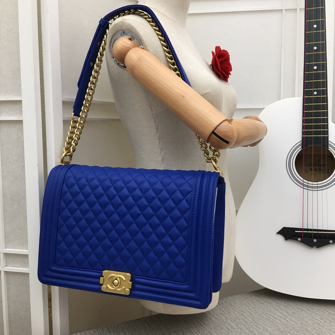 B5X121C60 Popular  leather bag 