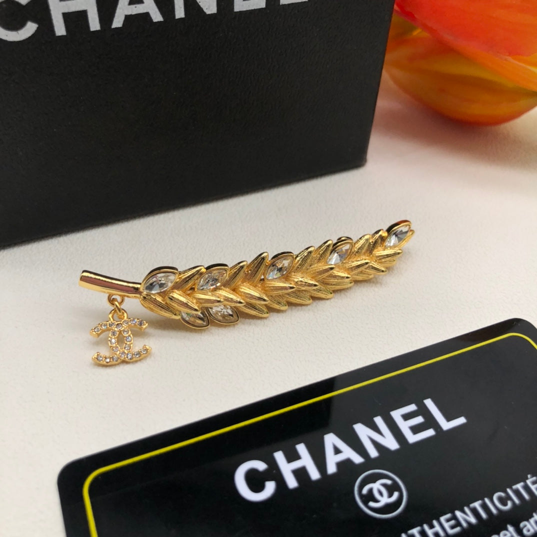 X14C875   Popular Brooch