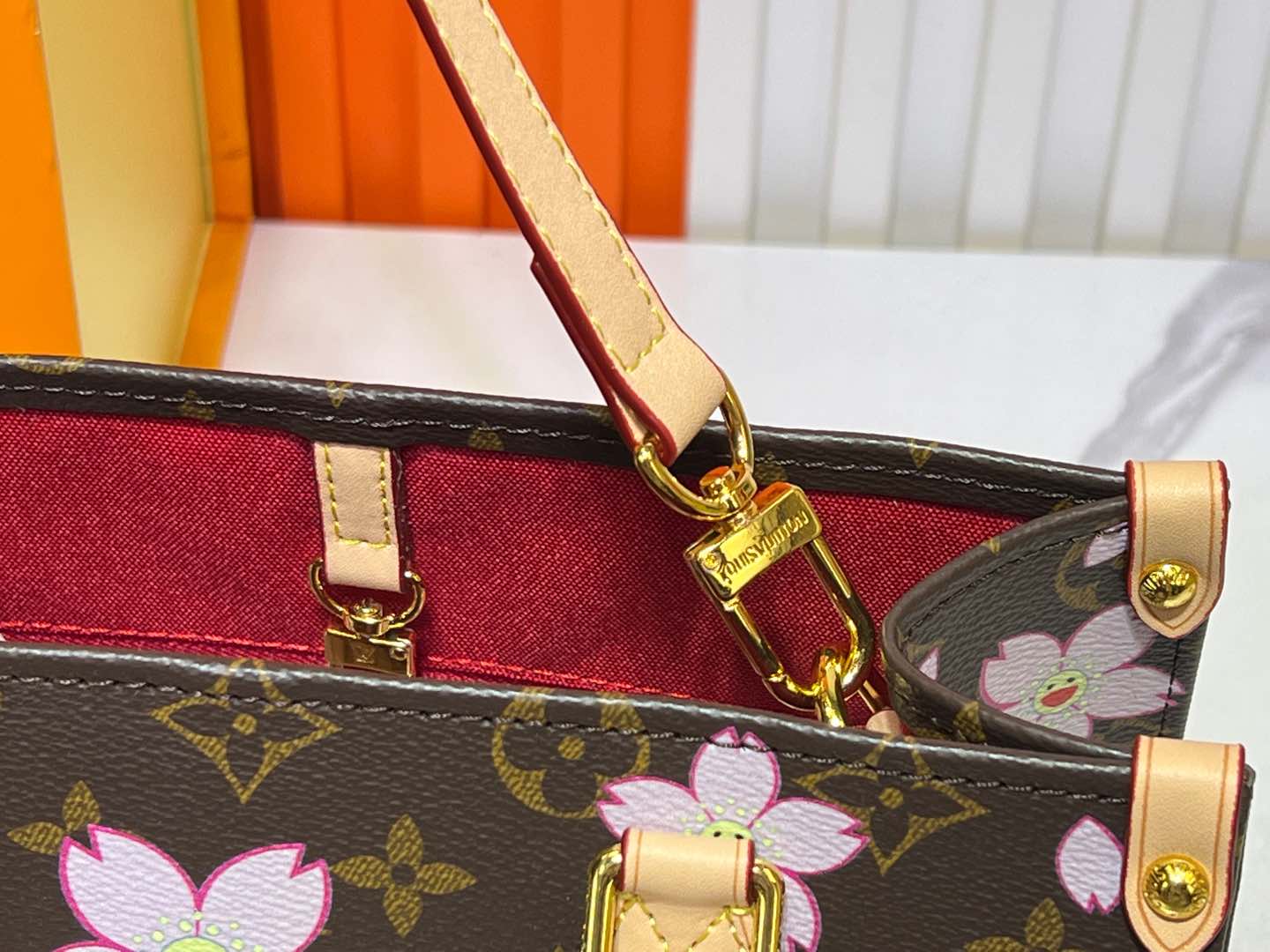 B1W15E42 Popular  leather bag