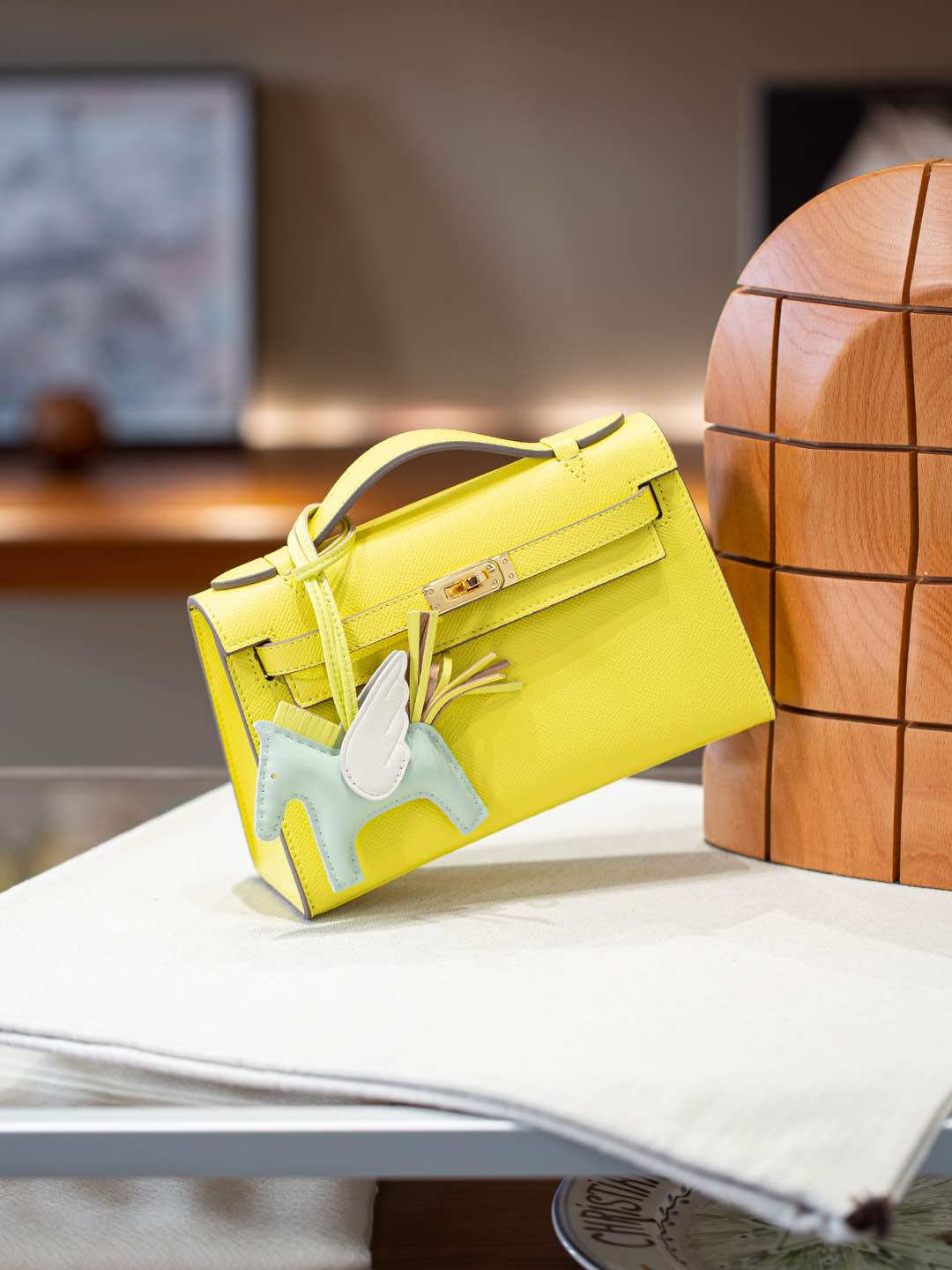 B1R66A5 Popular leather bag