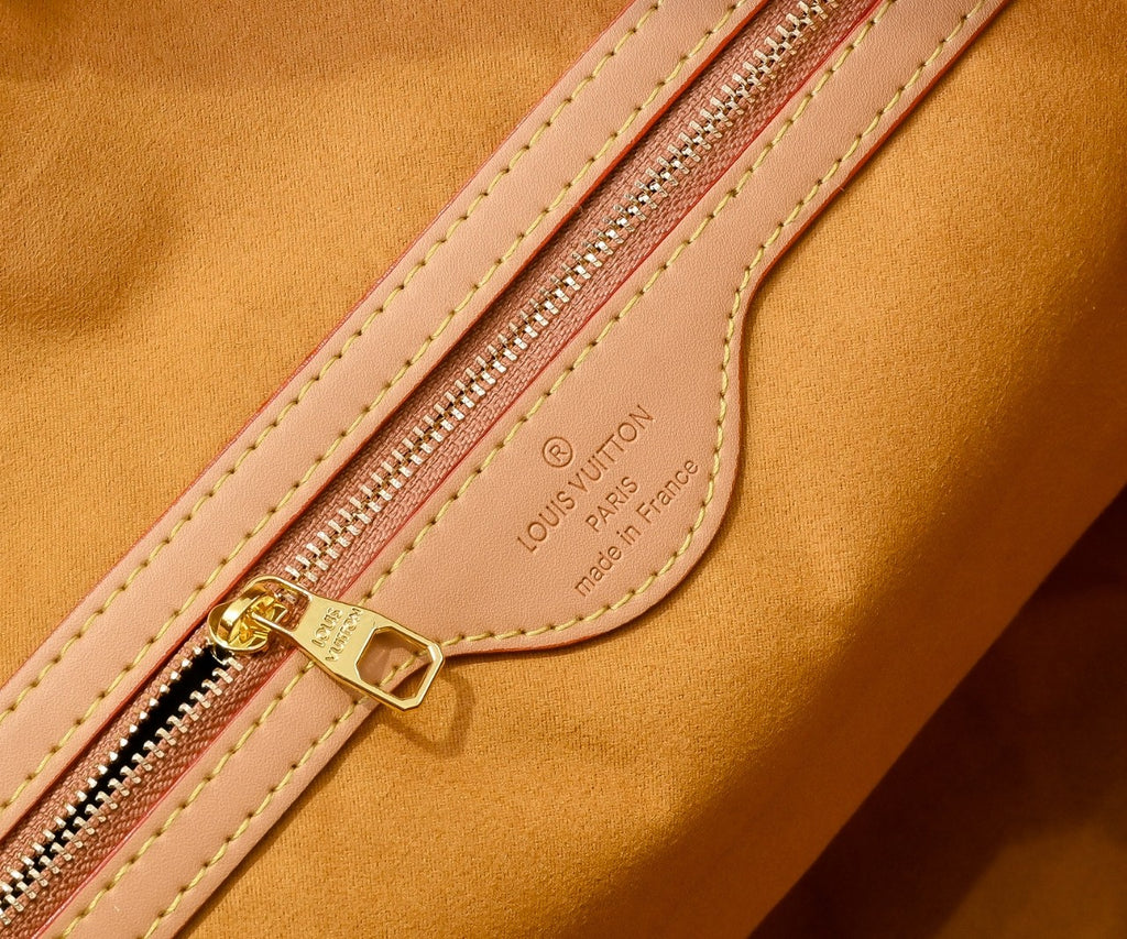 B1N55E21 Popular  Luggage bags