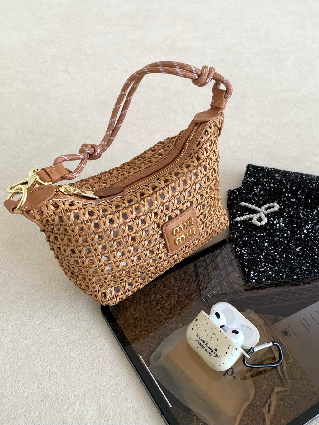 B1P36A51 Popular woven bag
