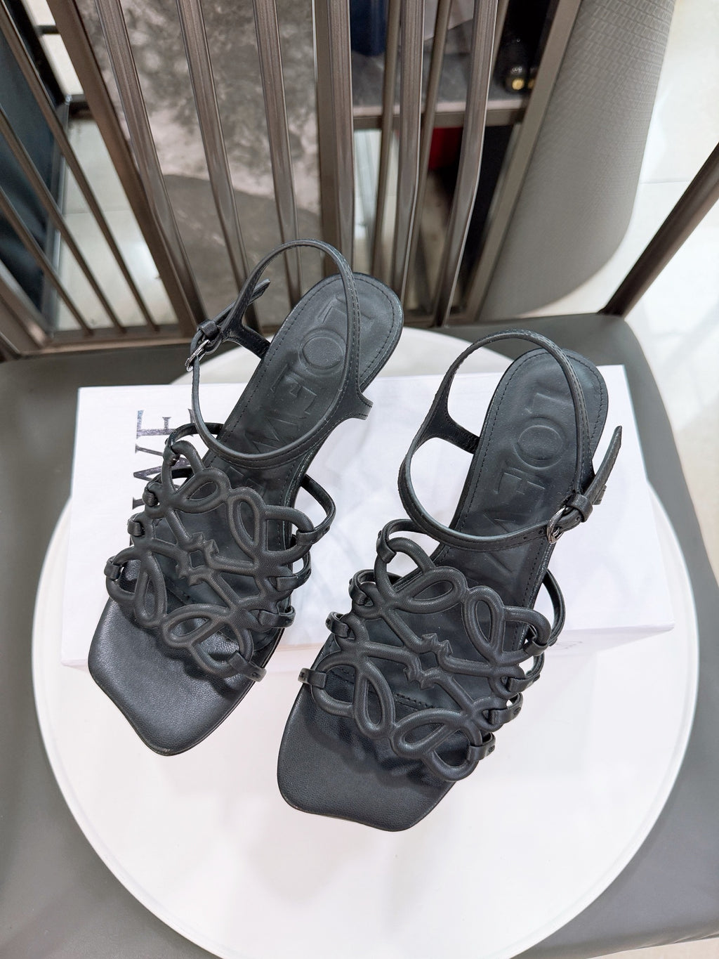 Z2R76A12 Popular high-quality  leather shoes