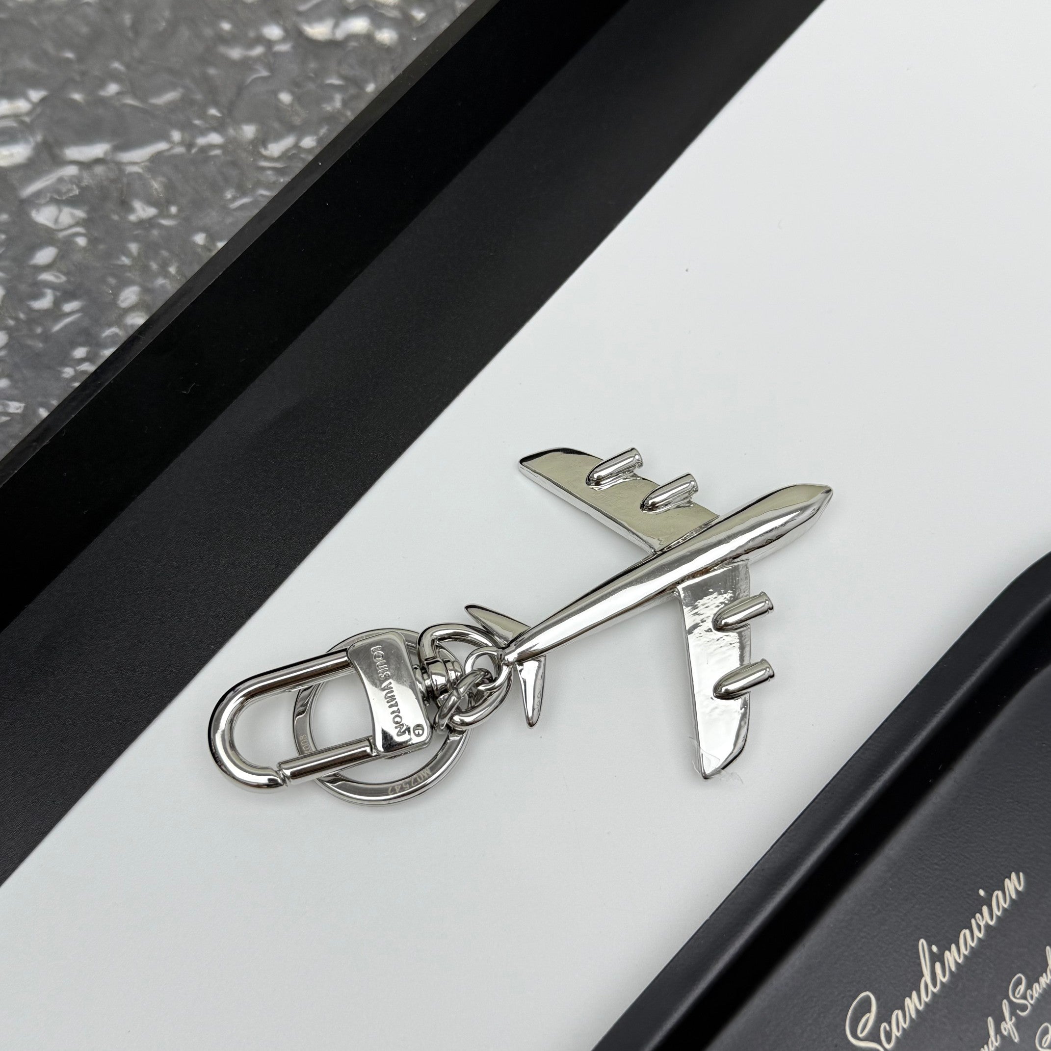 A1Z105E41 Popular bag 's charms accessories