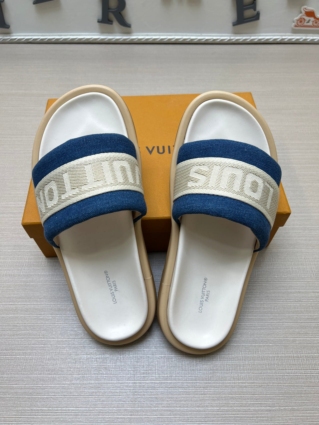 Z5Z35E301 Popular Slippers