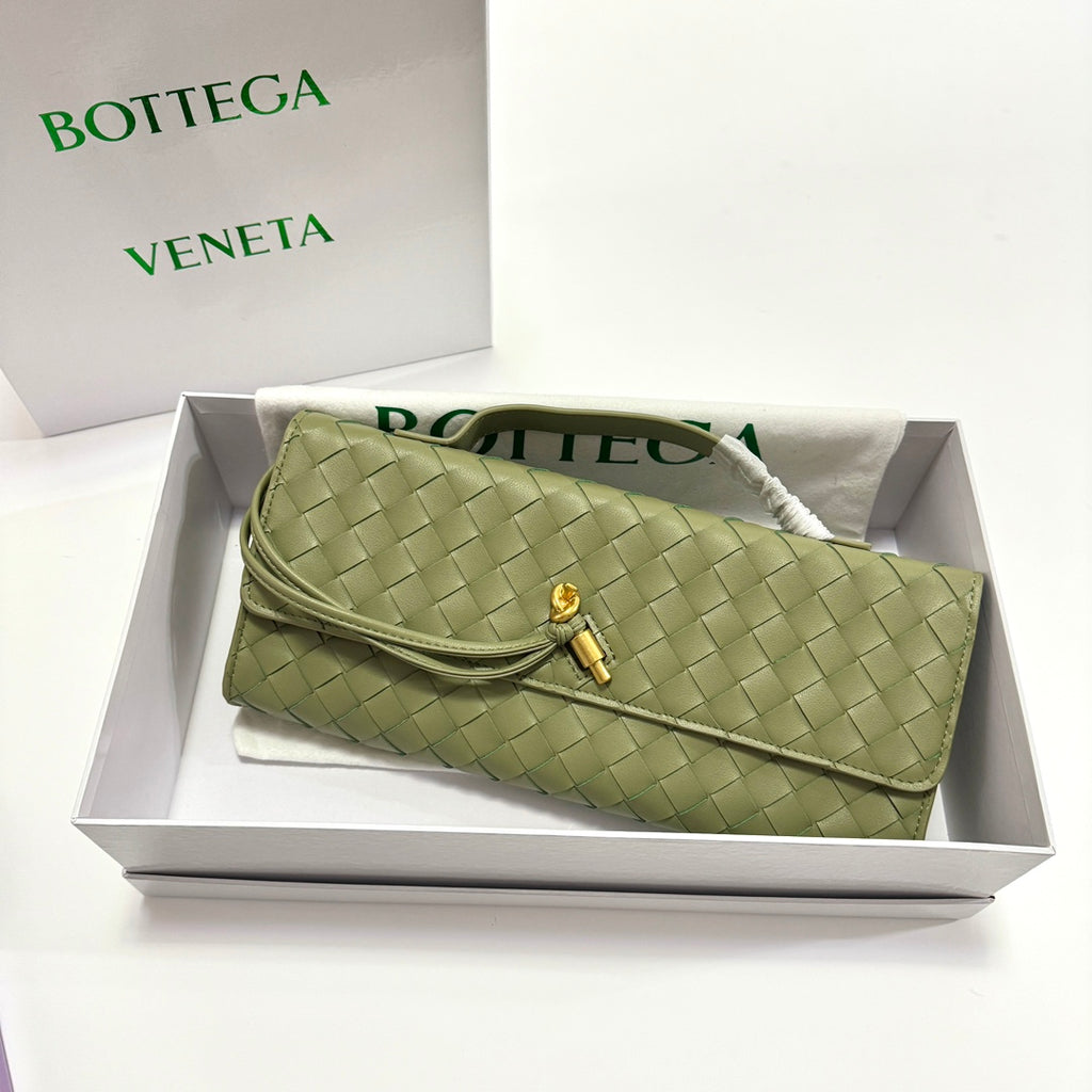 B1X44A380 Popular  leather bag 