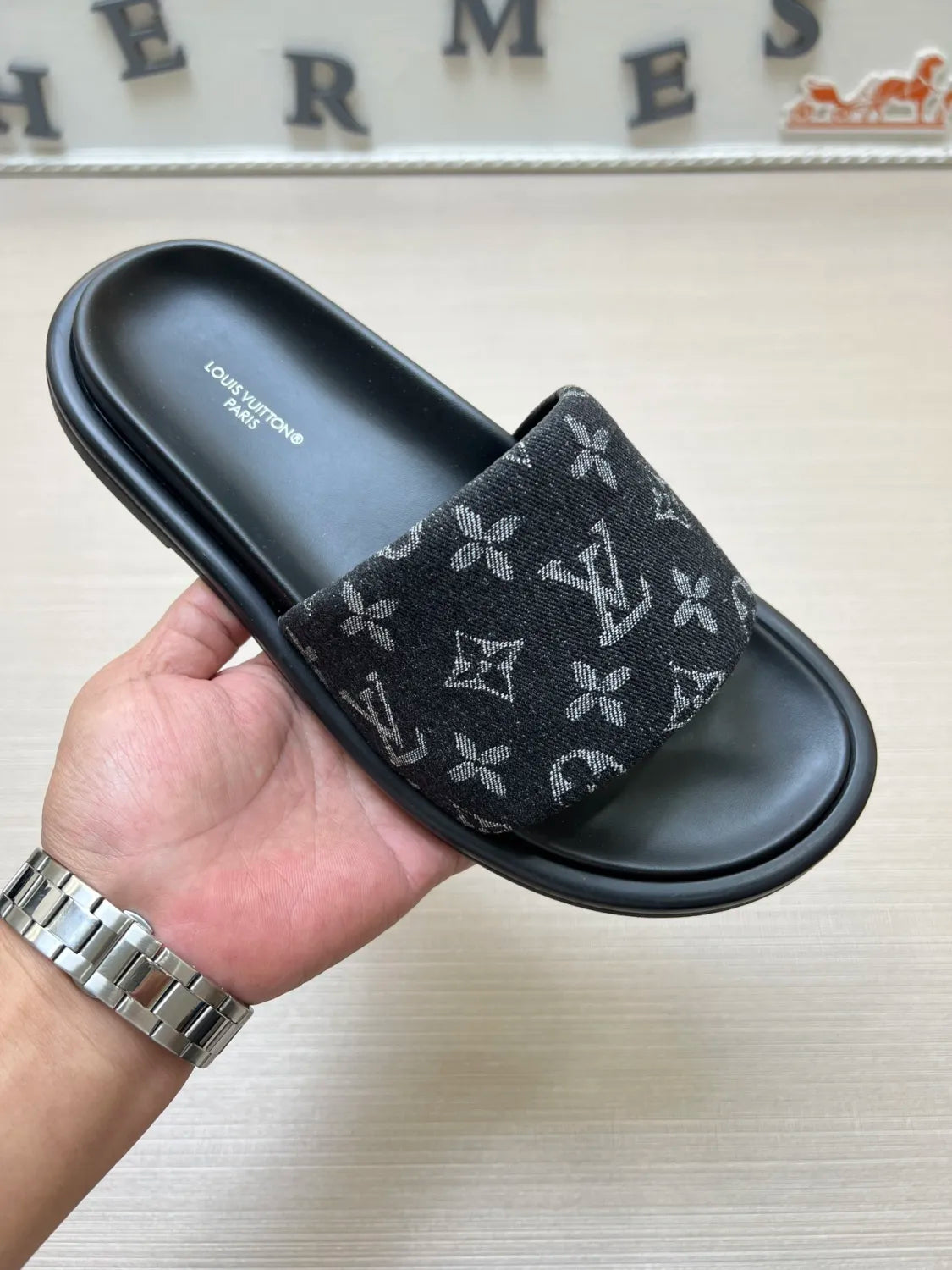 Z5Z35E302 Popular Slippers