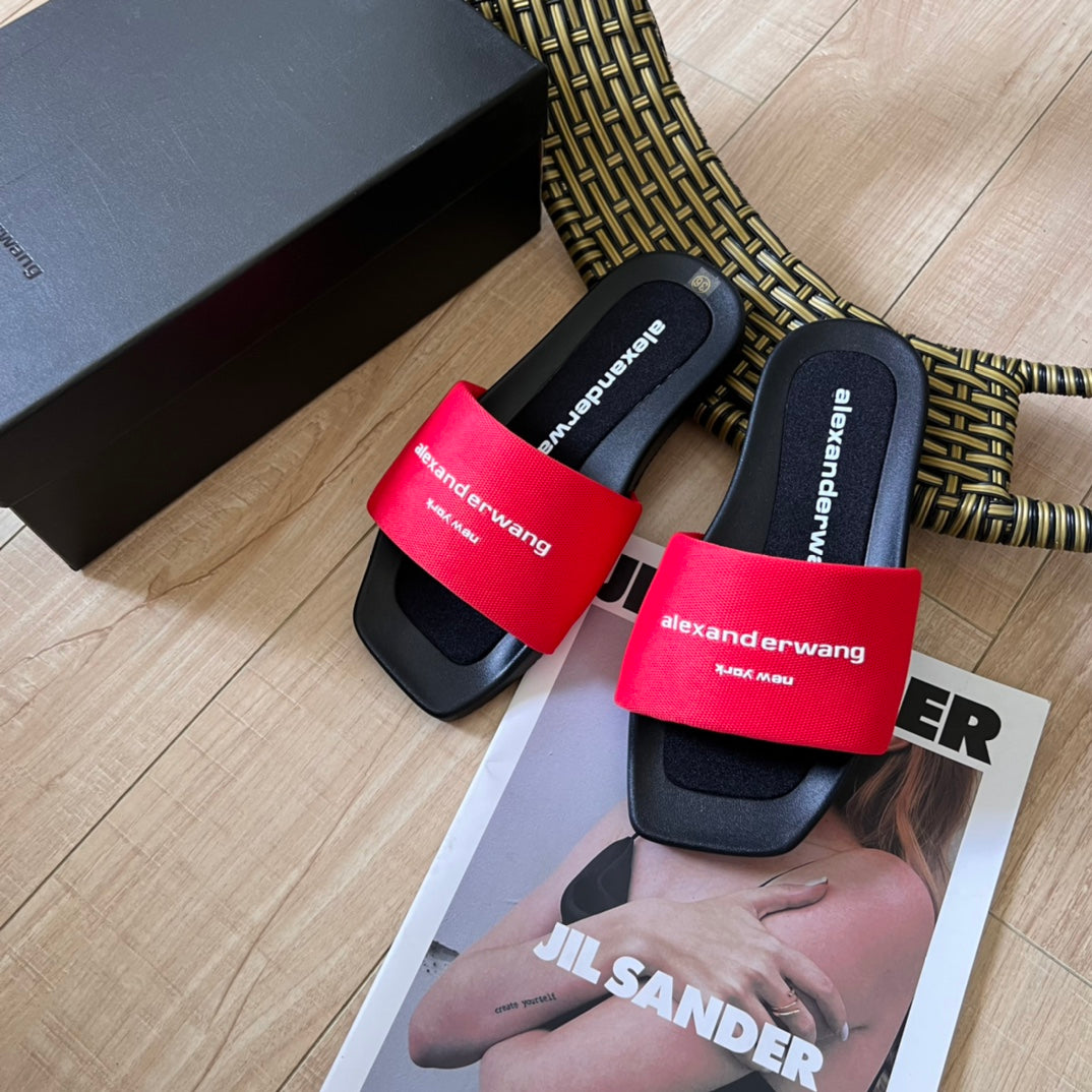 Z1ZZA5 Popular Slippers