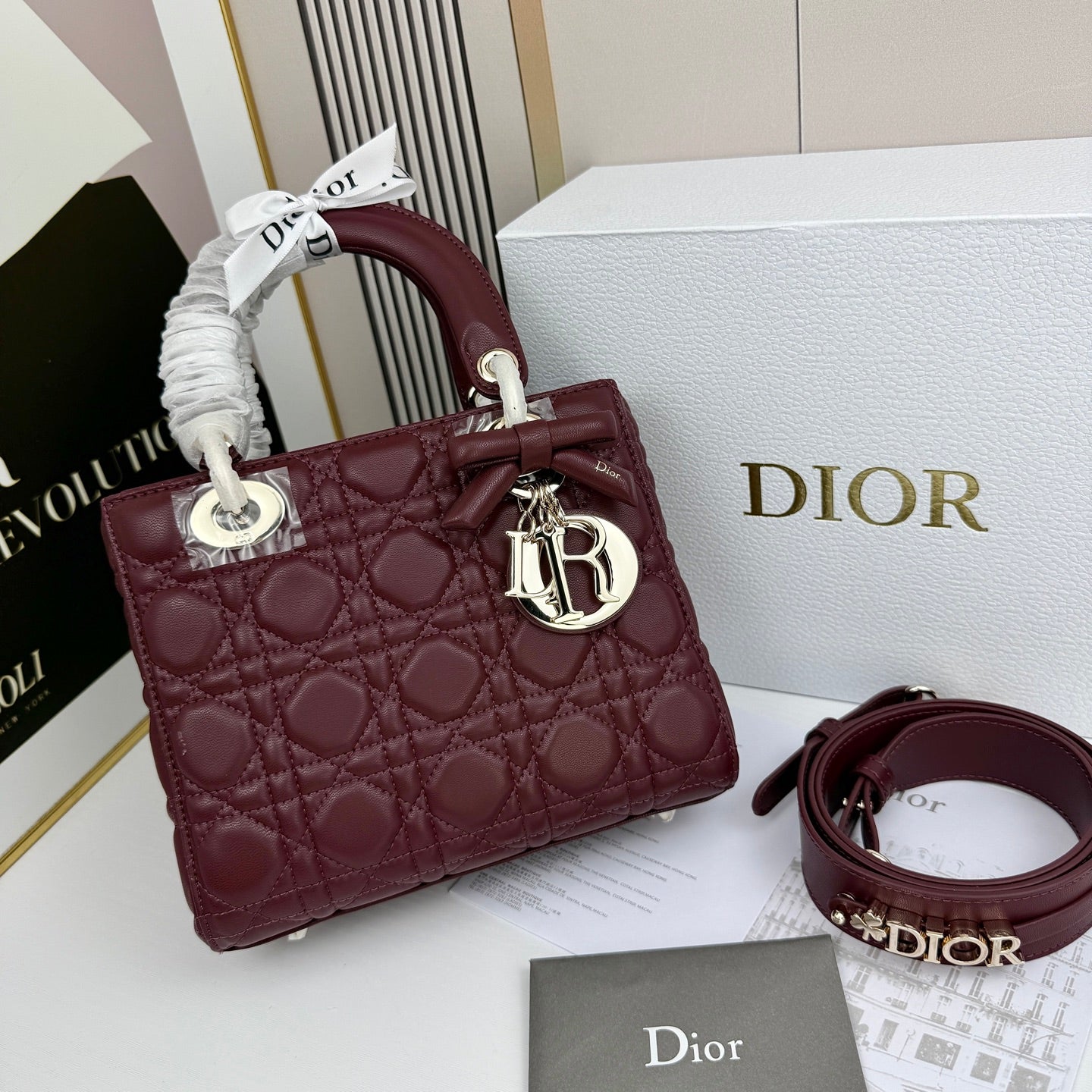 B1N36D23 Popular leather Purse bag
