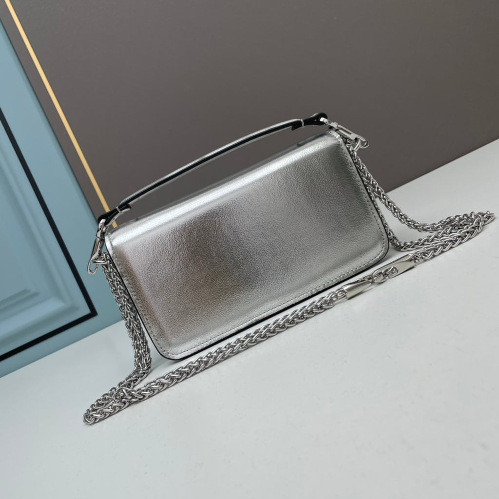 B1W35VL114 Popular  leather bag