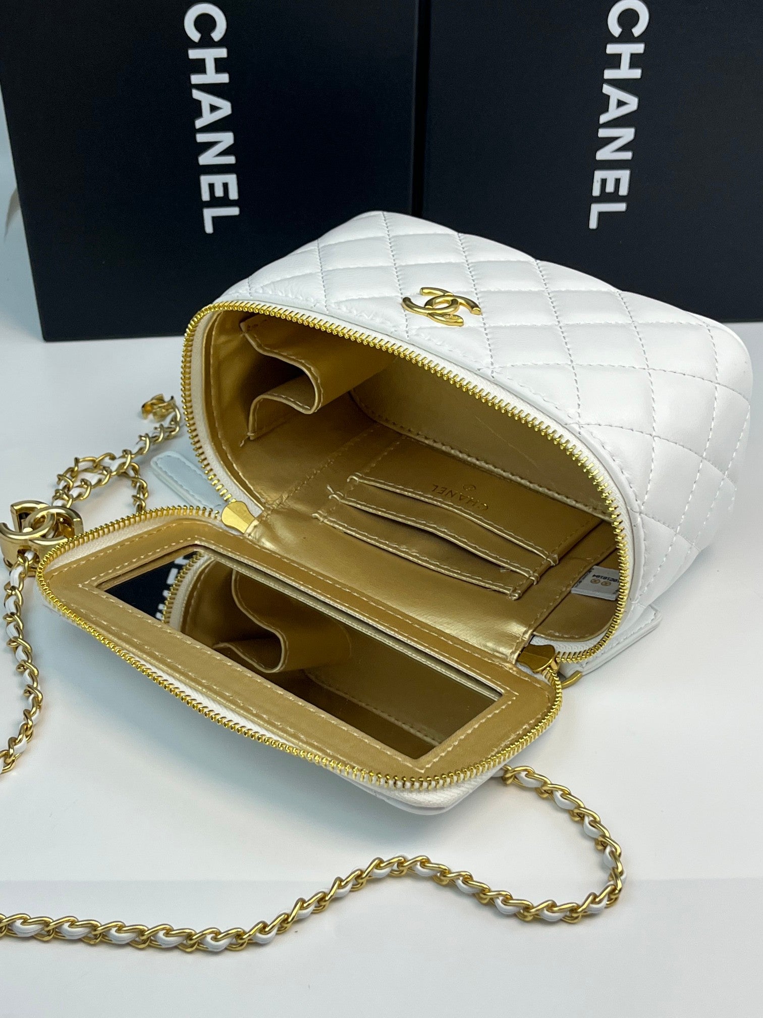 B1P36C83 Popular leather bag