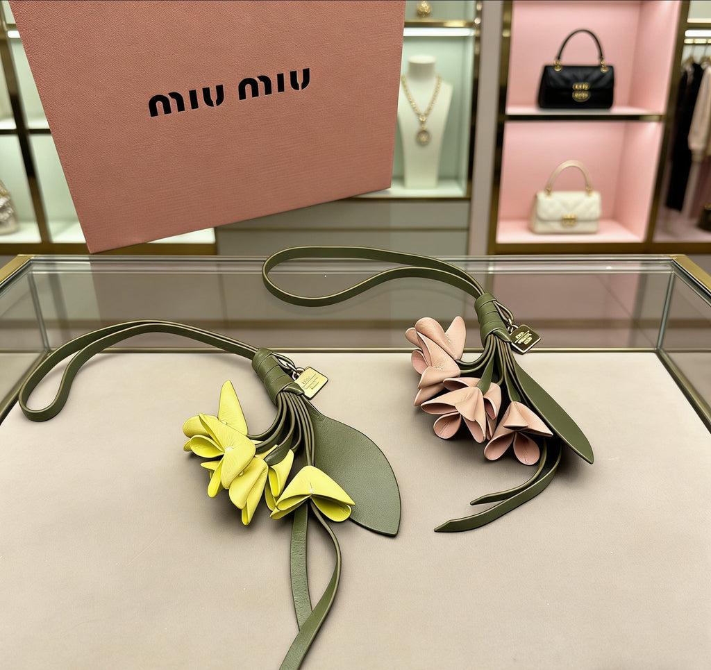 A1R46A18 Popular bag 's charms accessories