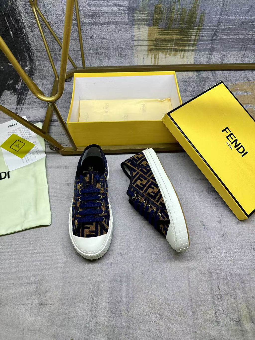 Z2Q105F186 Popular high-quality  shoes