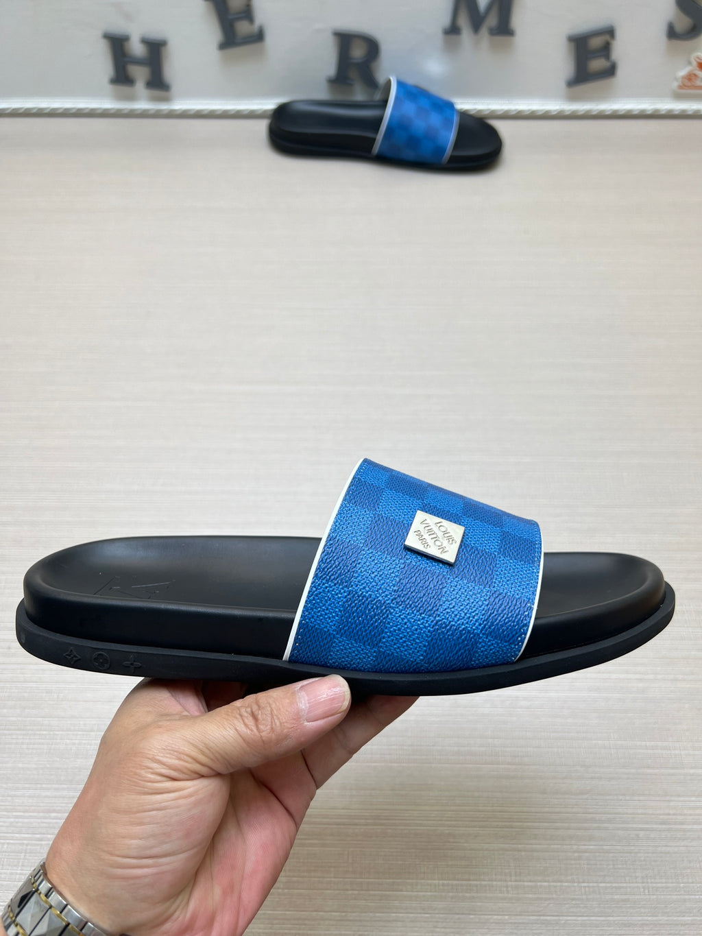 Z5ZE69 Popular slippers