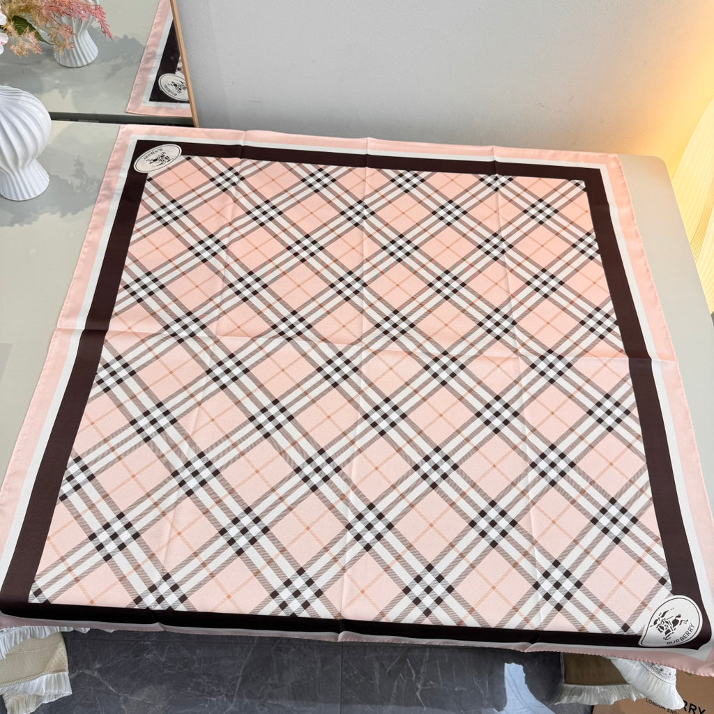 W1N46R18 Popular Silk Scarve