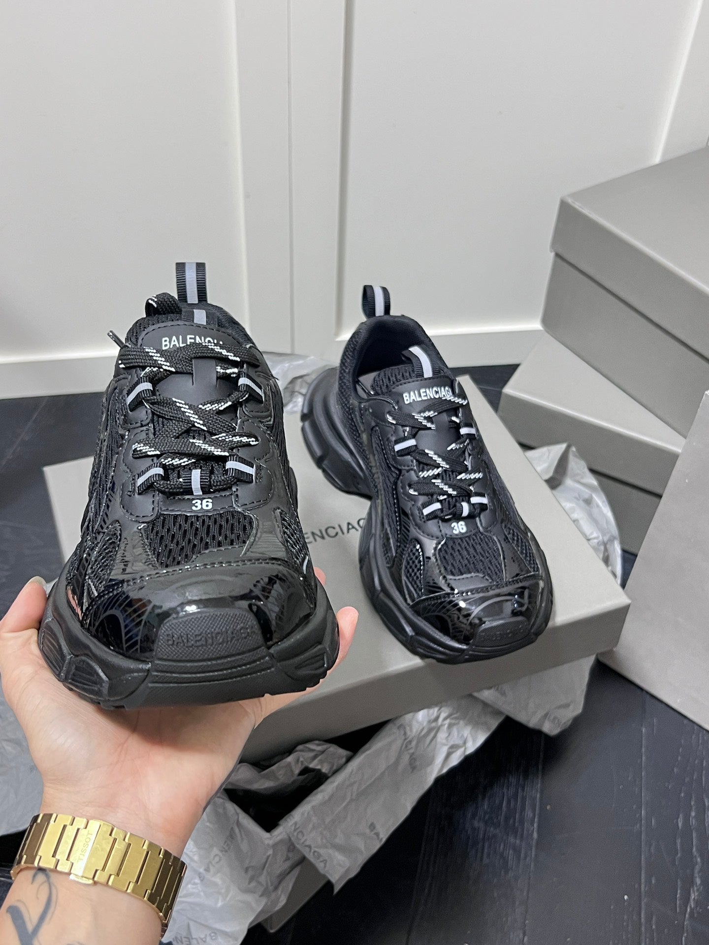 Z1Z54J115 Popular shoes