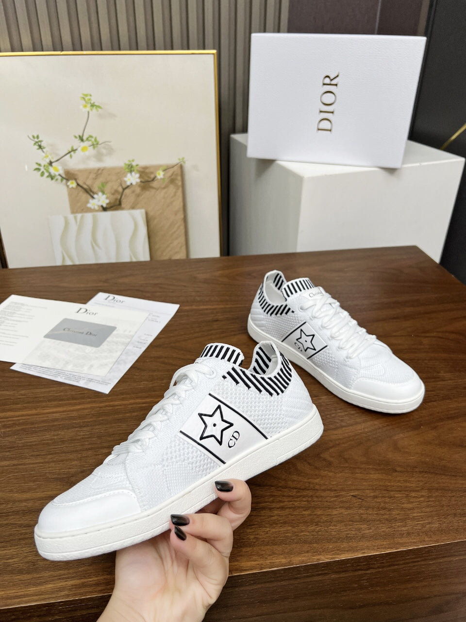 Z2Q105D310 Popular high-quality Shoes