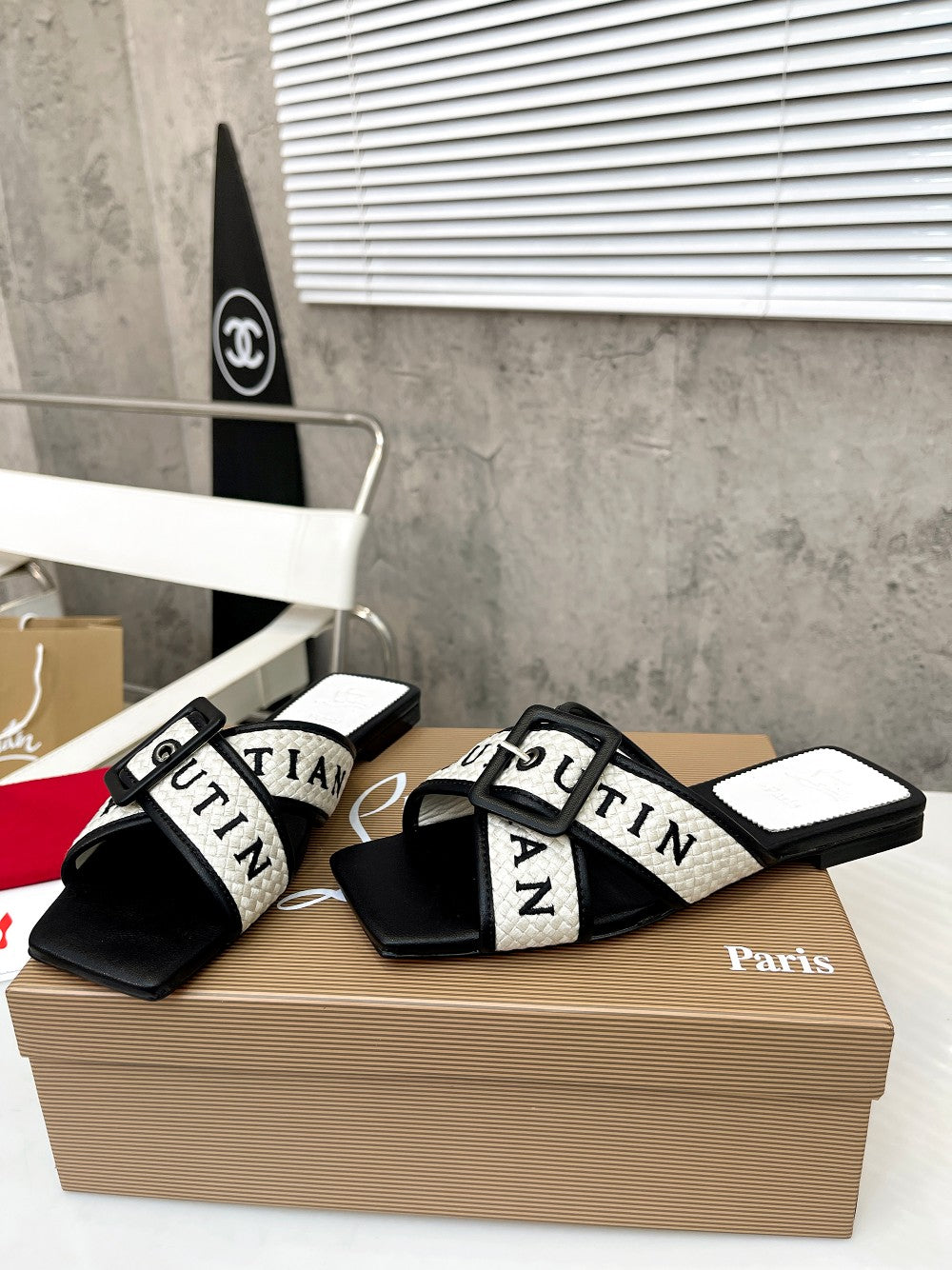 Z2ZA43 Popular leather Slippers