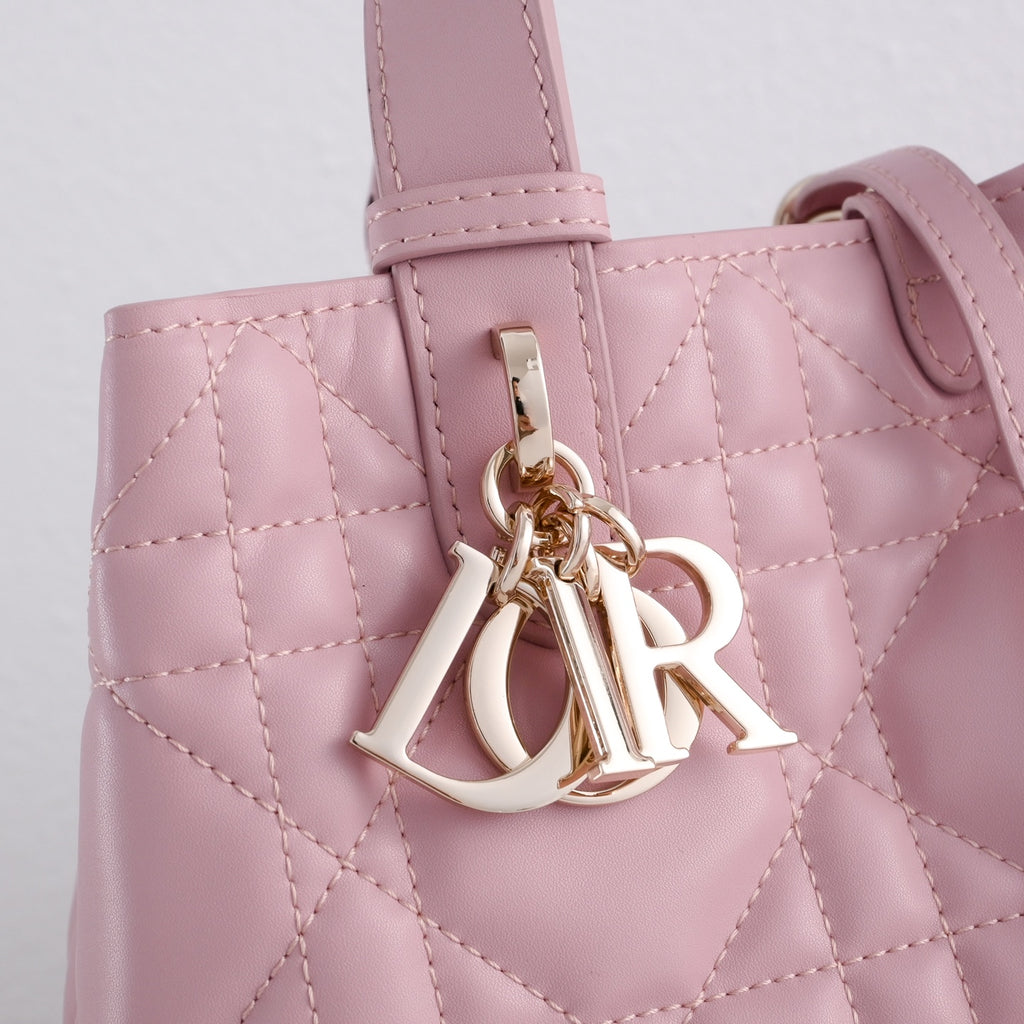 B1R76D40 Popular leather bag