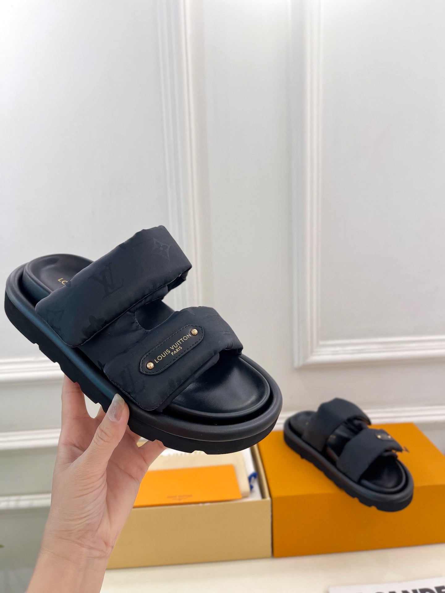 Z1Q105E351 Popular Shoes