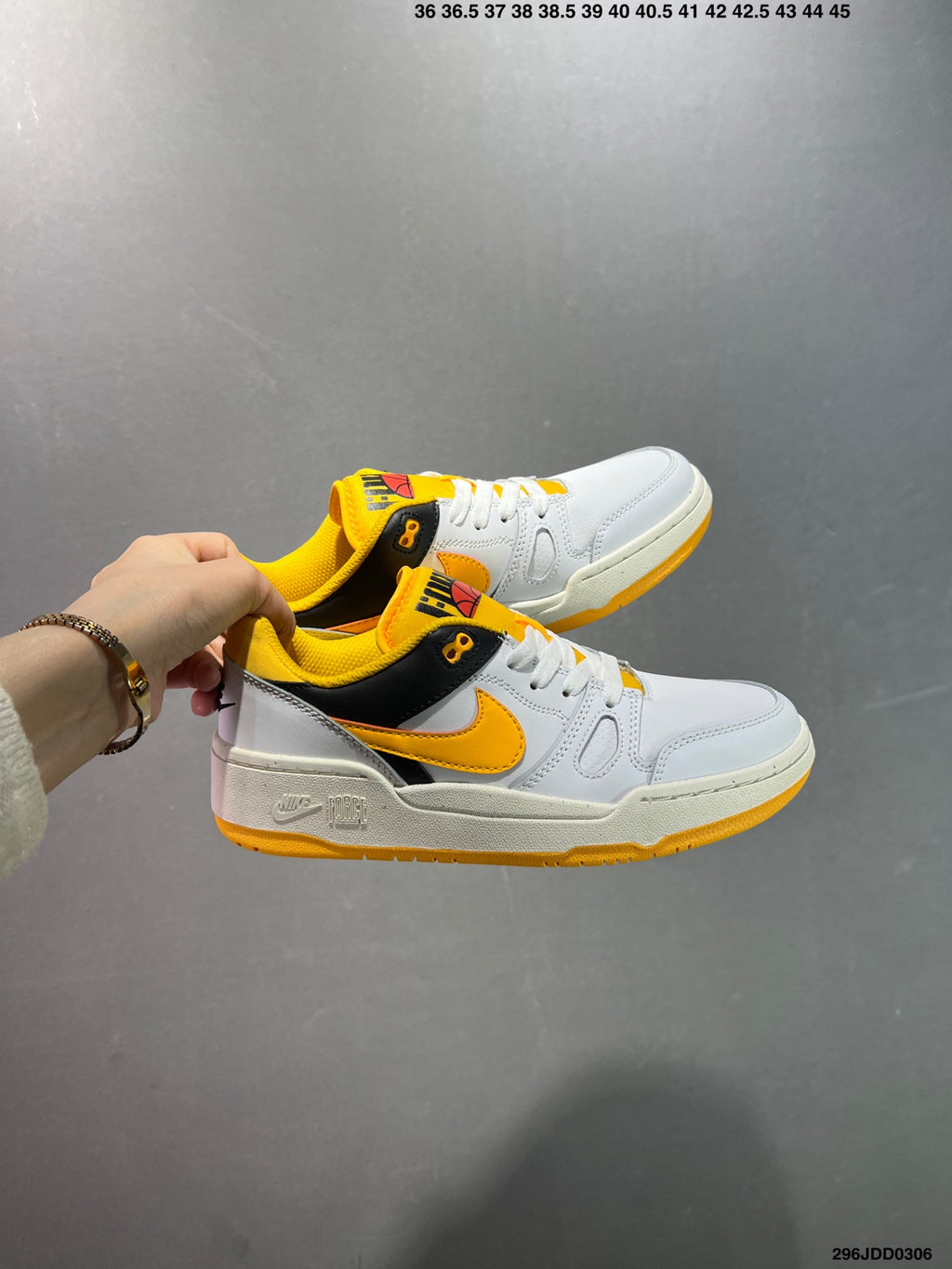 Z4Z35A59 Popular shoes (No box)