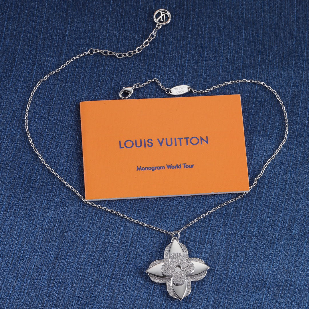 X1Q85E333X Popular Necklaces