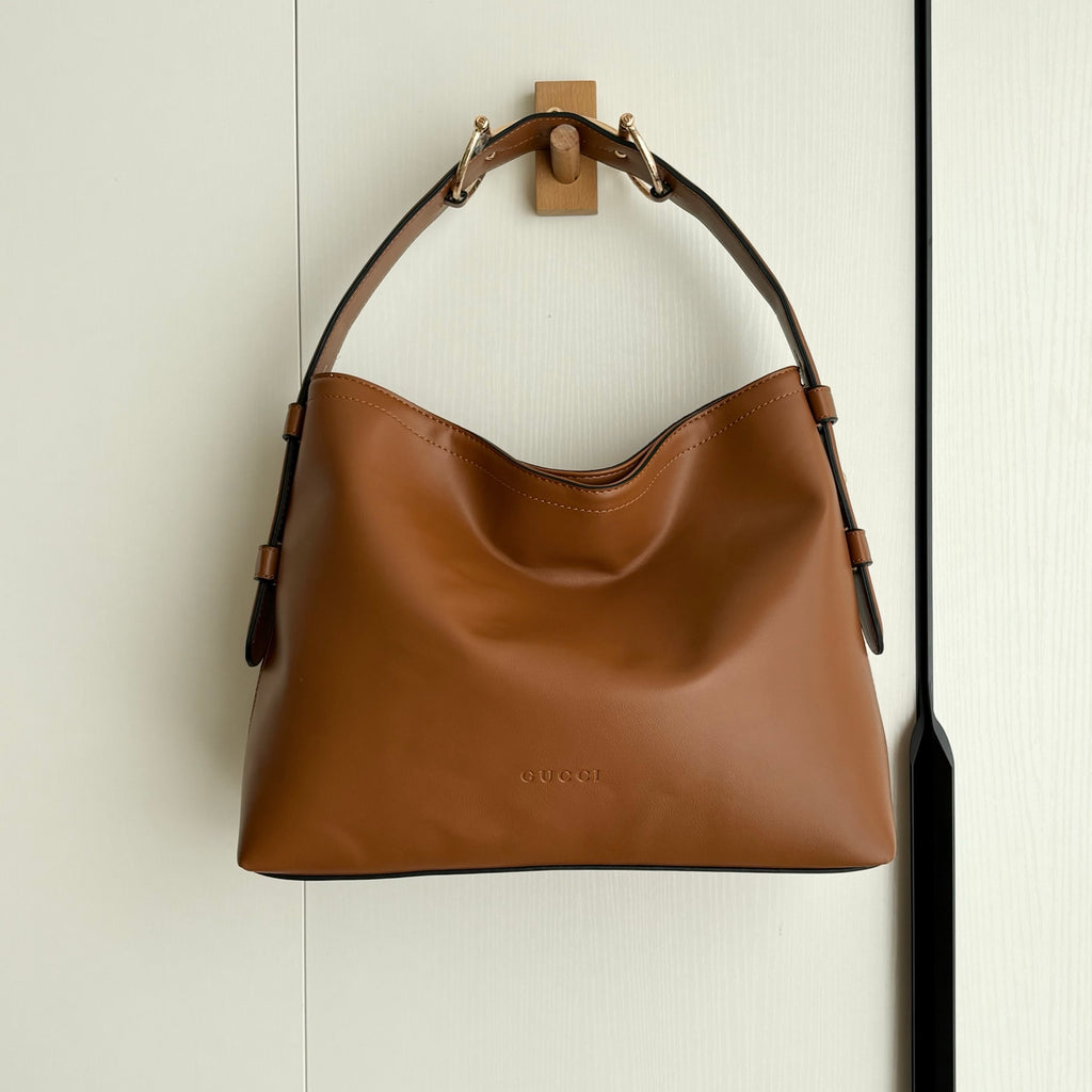 B1P36C56 Popular leather bag