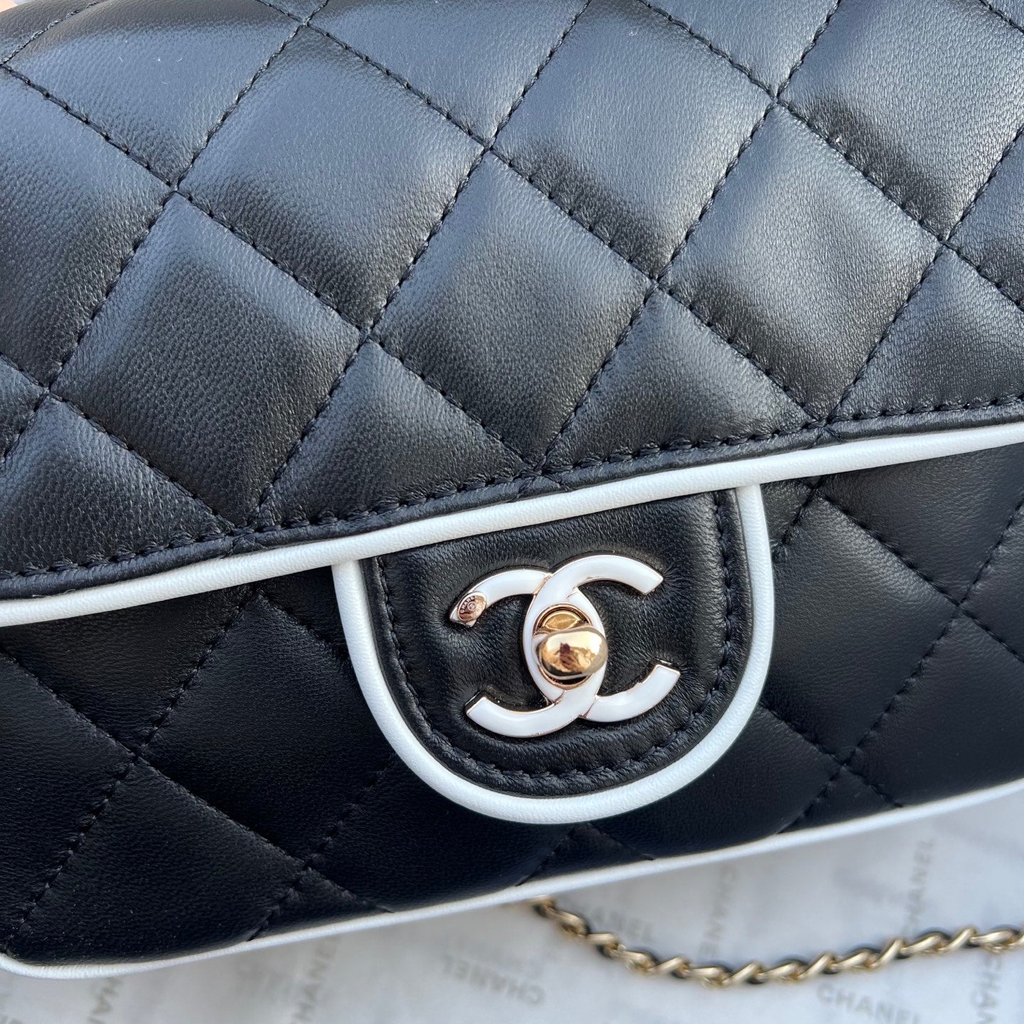 B1N55C67 Popular  leather bag
