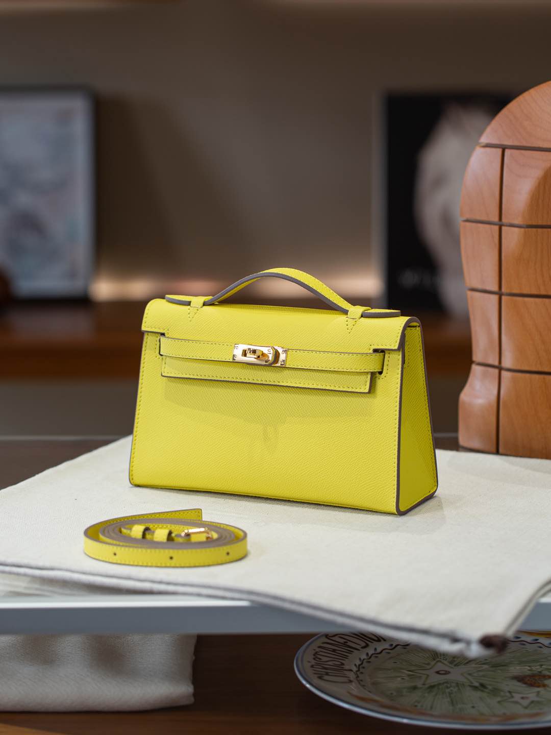 B1R66A5 Popular leather bag